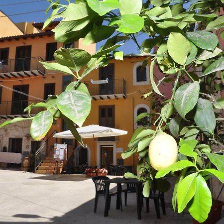 Case Albergo Al Cortiletto Licata Exterior foto
